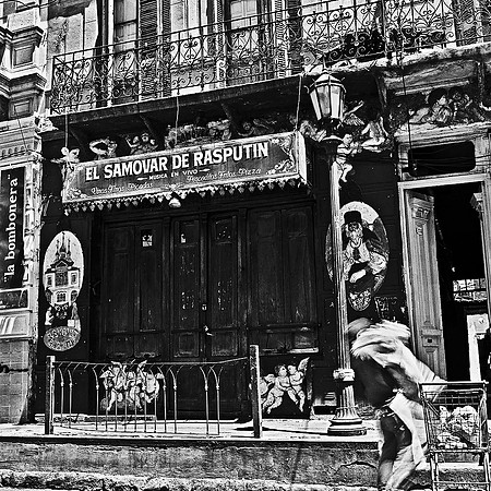 2639_FM_BW_SQ_LA_BOCA_BUENOS_AIRES_ARGENTINA_2004