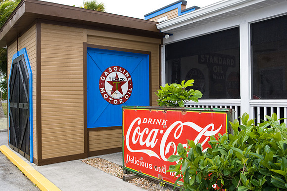 85540_ZV4N6660_Miami_To_Sanibel_Island_FL_Sanibel_FL_USA