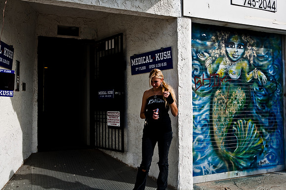 36130_DG_CALIFORNIA_USA_2007_ZV4N_4778