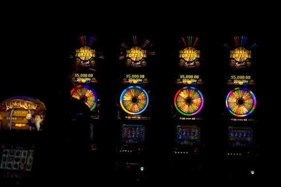 36167_DG_Color_USA_Nassau_Bahamas_Related_GroupNassau_Bahamas_ZV4N2577