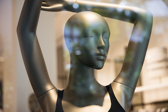 20160417_Mannequins_and_Windows_075A0091