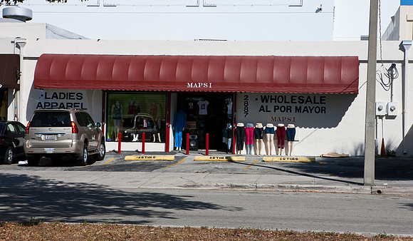 2607_Litlle_Haity_Miami_Avenue_20090307-5L8Y2188