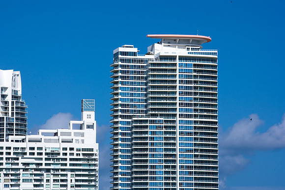 84739_ZV4N_8308_Miami_Fisher_USA