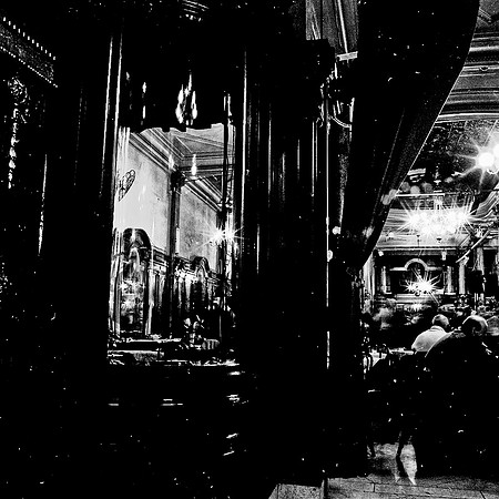 2664_FM_BW_SQ_CAFE_REAL_TANGO_BUENOS_AIRES_ARGENTINA_2004_6
