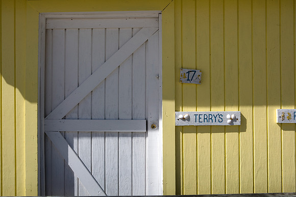 36169_DG_Color_USA_Harbour_Island_Bahamas_Related_GroupZV4N1883