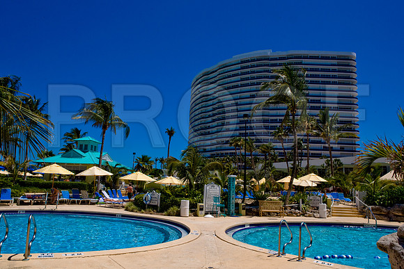 36181_DG_Color_USA_Miami_FL_Related_GroupZV4N9563
