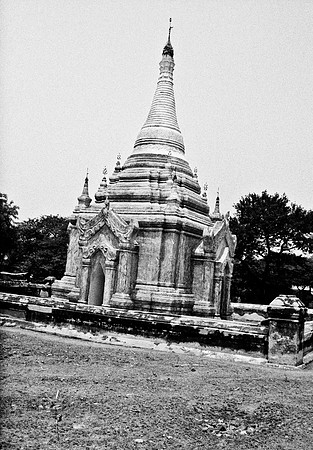 0781_FM_BW_35MM_BURMA_5