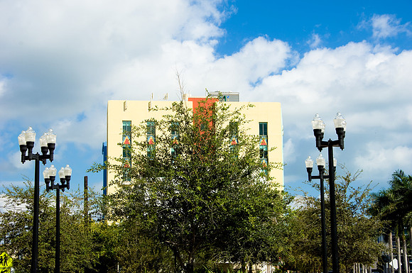 36228_DG_Color_USA_South_Beach_FL_RelatedDSC_0088