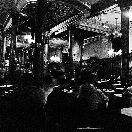 2653_FM_BW_SQ_CAFE_REAL-TANGO_BUENOS_AIRES_ARGENTINA_2004_9