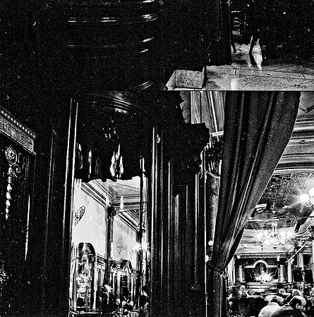 2664_FM_BW_SQ_CAFE_REAL_TANGO_BUENOS_AIRES_ARGENTINA_2004_7