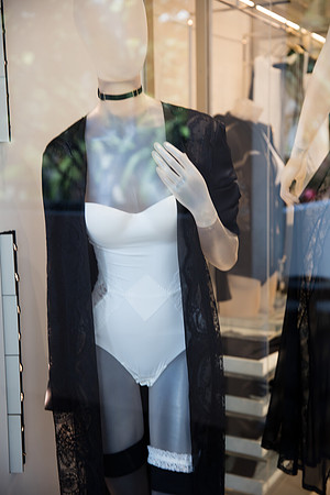 20160417_Mannequins_and_Windows_075A0105