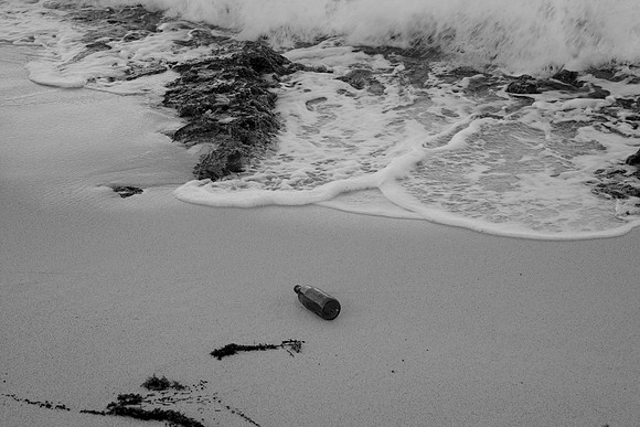 36163_DG_BW_USA_Harbour_Island_Bahamas_Related_GroupZV4N1765