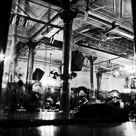 2663_FM_BW_SQ_CAFE_REAL_TANGO_BUENOS_AIRES_ARGENTINA_2004_2