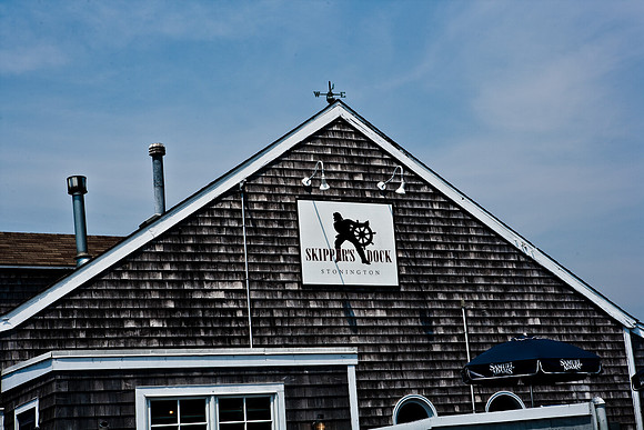 06594_DG_COLOR_STONINGTON_CONNECTICUT_CT_USA_2007_ZV4N_385