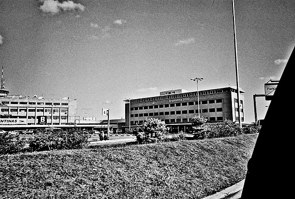 2669_FM_BW_35MM_BUENOS_AIRES_ARGENTINA_2004_16