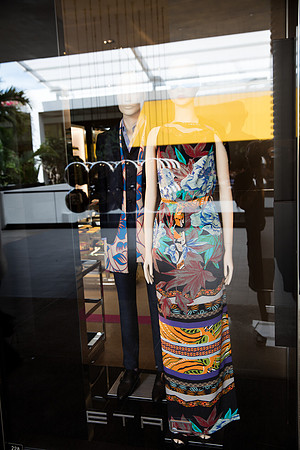 20160417_Mannequins_and_Windows_075A0128