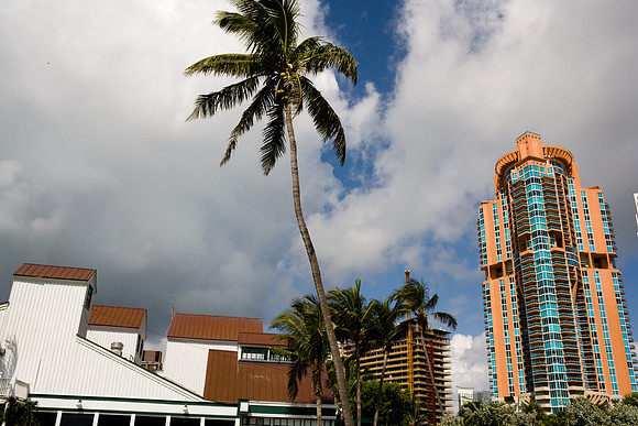 36140_DG_Color_USA_Miami_Beach_FL_Related_Group_South_of_Fifth36140_RELATED_DG_ZV4N3623