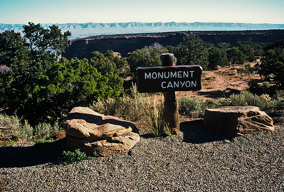 47465_B5_SL_COLOR_NATIONA_ MONUMENT_COLORADO_WY_97_02.jpg