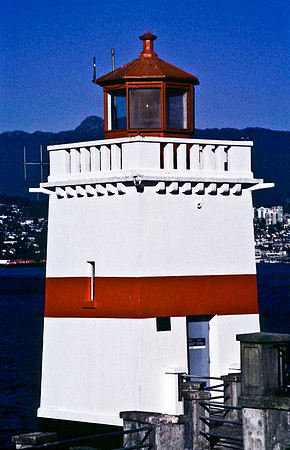 06810_B19_SL_COLOR_VANCOUVER_BC_TO_WHISTLER_WS_97_13.jpg