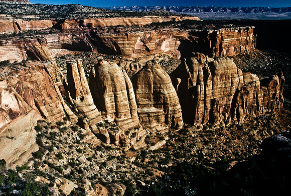 47466_B5_SL_COLOR_NATIONA_ MONUMENT_COLORADO_WY_97_01.jpg