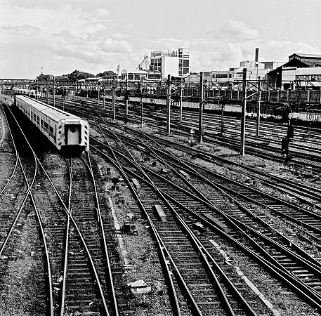 2657_FM_COLOR_SQ_TRAIN_STATION_BUENOS_AIRES_ARGENTINA_2004_4