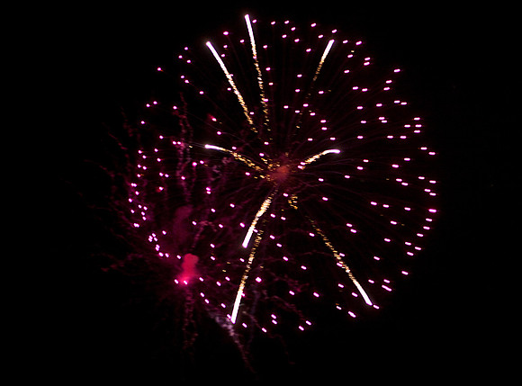 3885_DG_4_July_Fisher_2010_Miami_FL_ZV4N4892