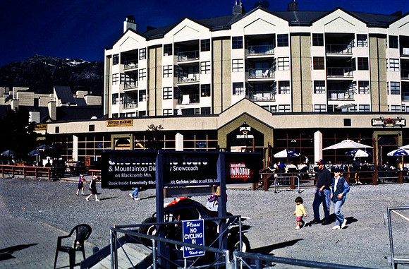 06812_B19_SL_COLOR_WHISTLER_WS_97_17.jpg