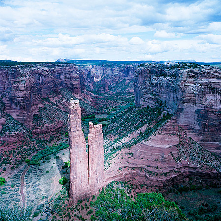 6102_COLOR_SQ_GRAND_CANYON_NORTH_RIME_AND LODGE_05_9.jpg