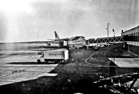 2669_FM_BW_35MM_BUENOS_AIRES_ARGENTINA_2004_7