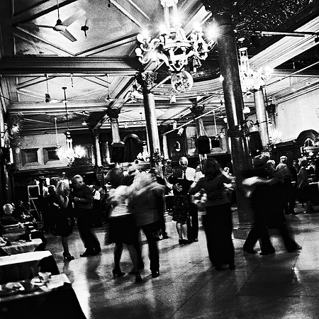 2662_FM_COLOR_SQ_CAFE_REAL_TANGO_BUENOS_AIRES_ARGENTINA_2004_3