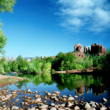 6137_COLOR_SQ_RED_ROCK_CROSSING_SEDONA_AZ_USA_05_4.jpg