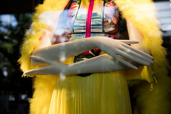 20160417_Mannequins_and_Windows_075A0149