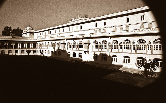 47287_SL_COLOR_INDIA_1987_16