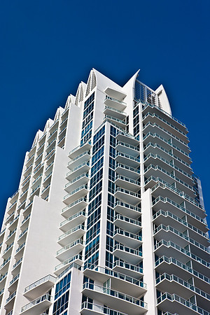 3807_DG_Miami_Beach_FL_5L8Y4741