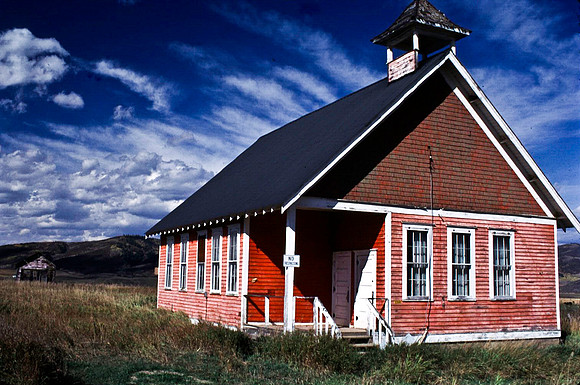 06765_B10_SL_COLOR_VERNAL_DINOSAUR_NAT_MNT_UT_97_1334.jpg