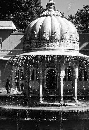 47263_SL_COLOR_INDIA_1987_1