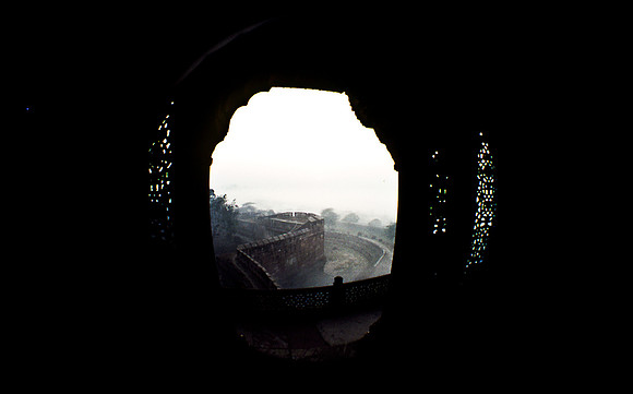 47268_SL_COLOR_INDIA_1987_10
