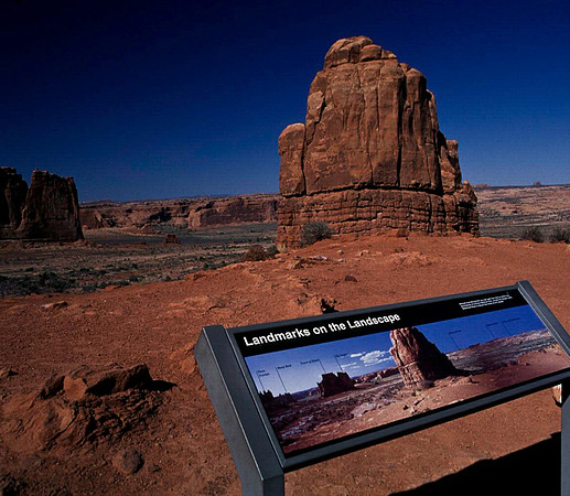 06768_B10_SL_COLOR_PARK_AVE_LASALLE_MTS_VIEWPOINT_ARCHES_NAT_PARK_UTAH_UT_97_1111.jpg