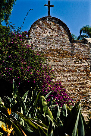 47922_B17_SL_COLOR_CAPISTANO_TO_SANTA_BARBARA_CA_97_12.jpg