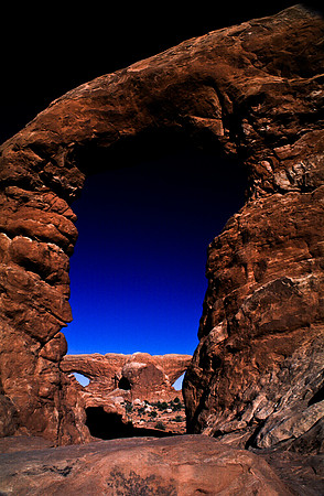 06775_B10_SL_COLOR_SL_COLOR_NORTH&SOUTH_WINDOWS_ARCHES_NAT_PARK_UT_97_0202.jpg