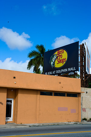 36157_DG_Color_USA_Miami_FL_79_street_CausewayZV4N6747_Oasis_Biscayne_BLV_Related