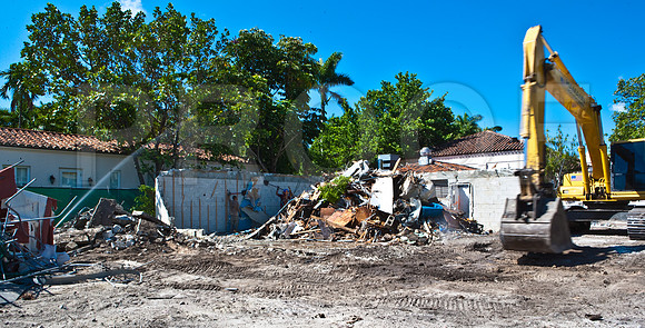 3880_DG_Fisher_Island_Hair_Salon_Demolition_Construction_ZV4N0878