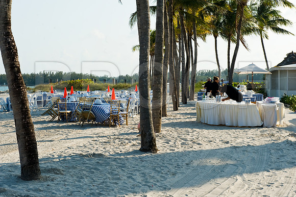 3080_DG_Fisher_Island_Beach_Club_Constrution_Carl_2009DSC_5952