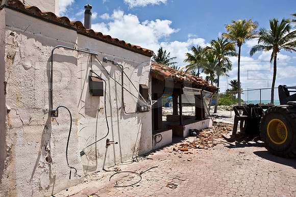 2905_DG_Fisher_Island_Demolition_Beach_Club_Maimi_FL20090425-5L8Y6701