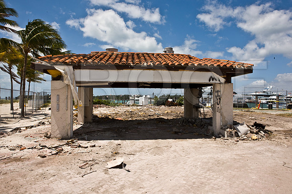 2905_DG_Fisher_Island_Demolition_Beach_Club_Maimi_FL20090425-5L8Y6705