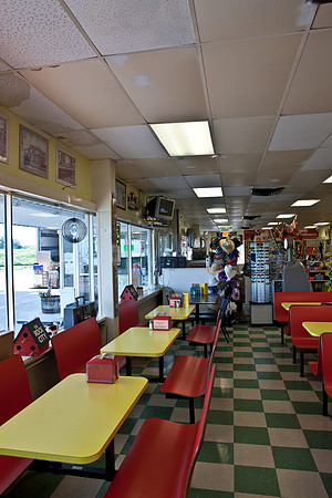 0014_DG_Pelham_Exit_127_TN_USA_2009_5L8Y0192