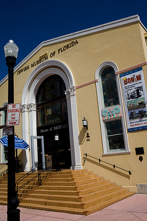 36146_DG_Color_USA_Miami_Beach_FL_Related_Group_South_of_FifthZV4N3902