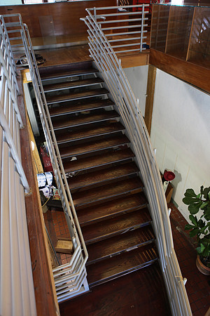 20110728_6022_DG_LINCOLN_ROAD_BROWN_STORE_MOUVING_OUT_MIAMI_FL_IMG_2054