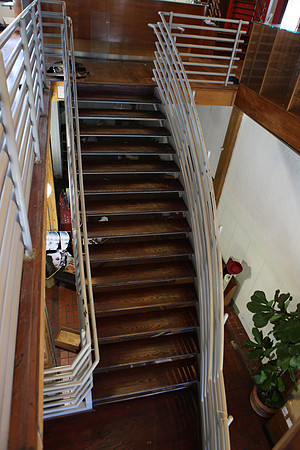 20110728_6022_DG_LINCOLN_ROAD_BROWN_STORE_MOUVING_OUT_MIAMI_FL_IMG_2057