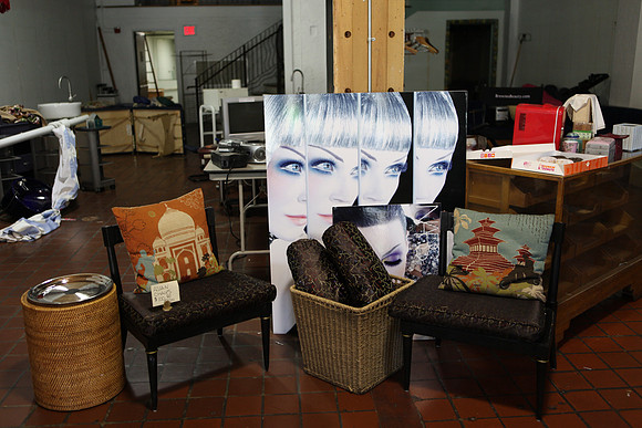 20110728_6022_DG_LINCOLN_ROAD_BROWN_STORE_MOUVING_OUT_MIAMI_FL_IMG_1991